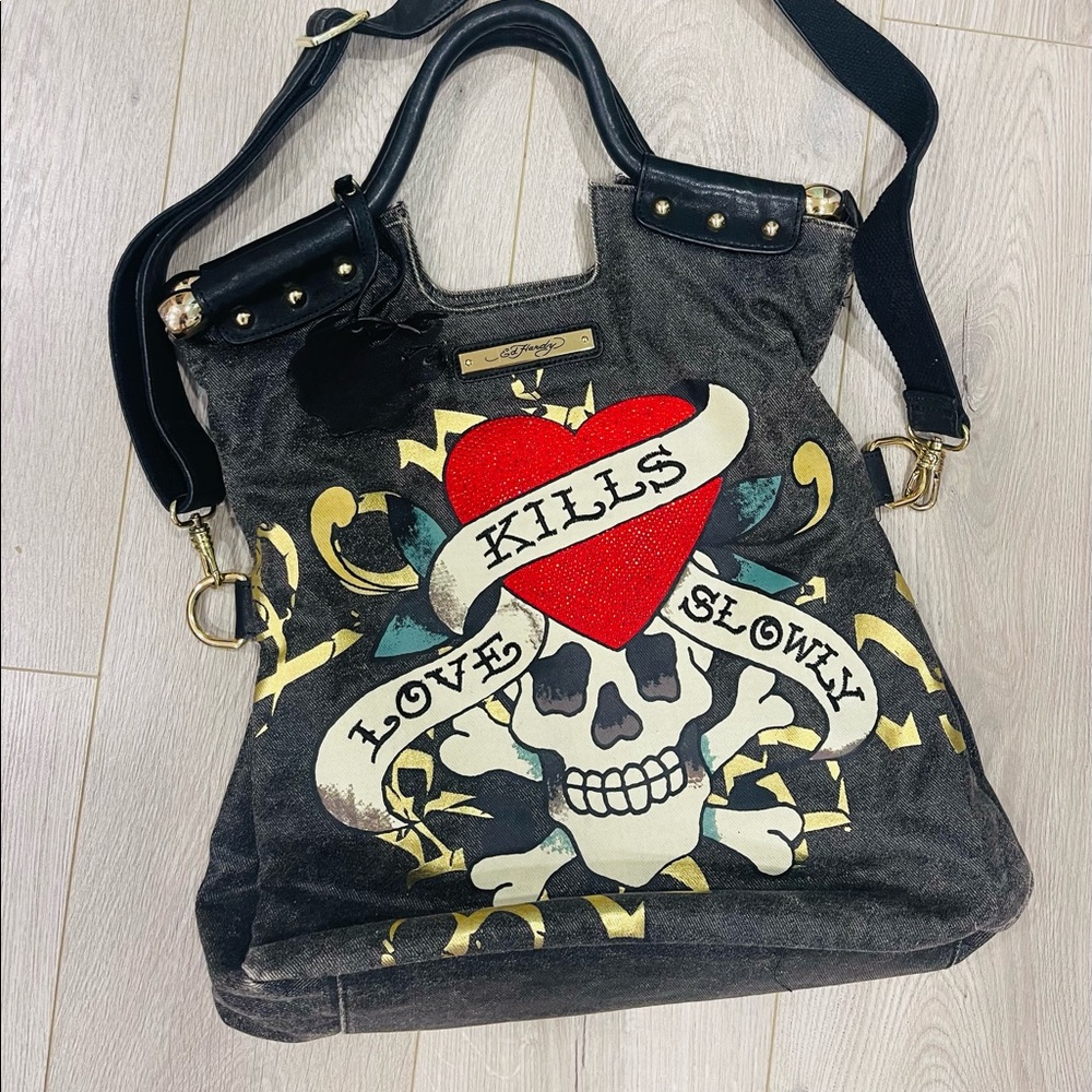 COPY - ED HARDY BY CHRISTIAN AUDIGIER “LOVE KILLS SLOWLY” GRAPHIC DESIGN GOLD T…